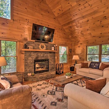 Blue Ridge Cabin Hot Tub, Fire Pit And Grill! Exterior photo