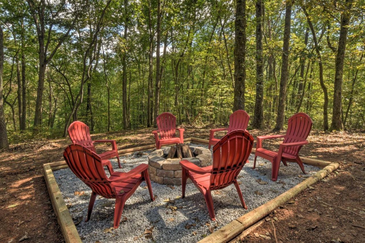 Blue Ridge Cabin Hot Tub, Fire Pit And Grill! Exterior photo