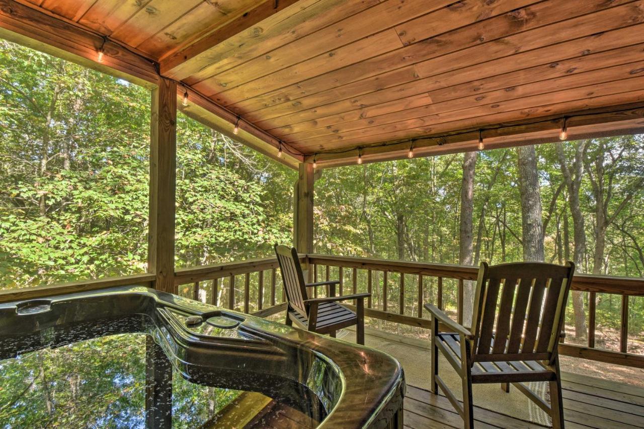 Blue Ridge Cabin Hot Tub, Fire Pit And Grill! Exterior photo
