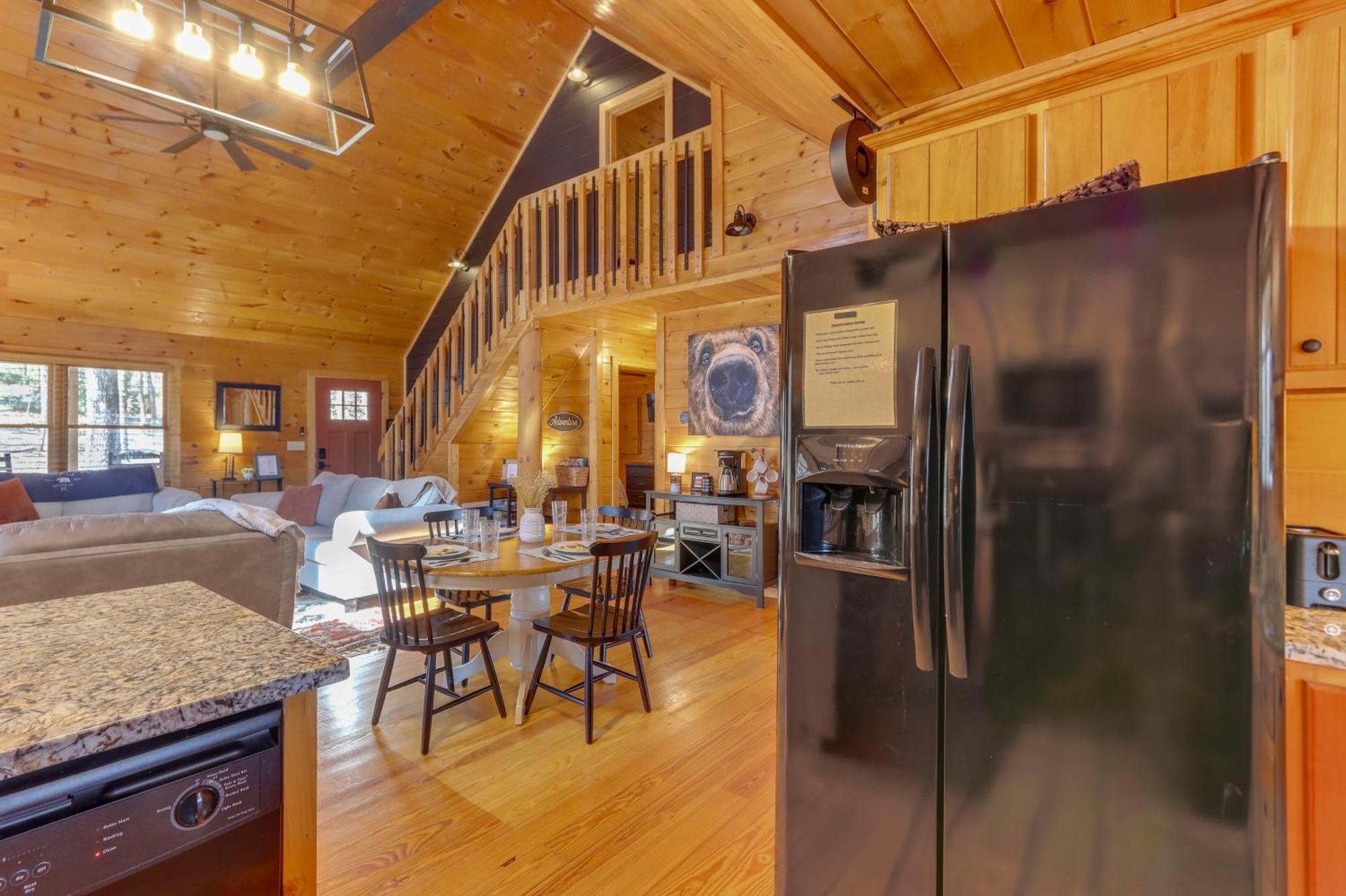 Blue Ridge Cabin Hot Tub, Fire Pit And Grill! Exterior photo